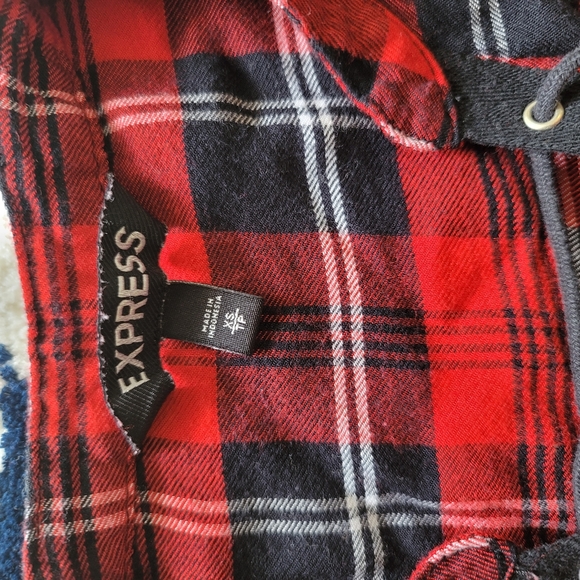 Express plaid Shirt - Picture 2 of 5